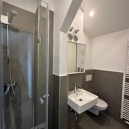 Apartment Ar Living Frankfurt Koenigsteinerstr